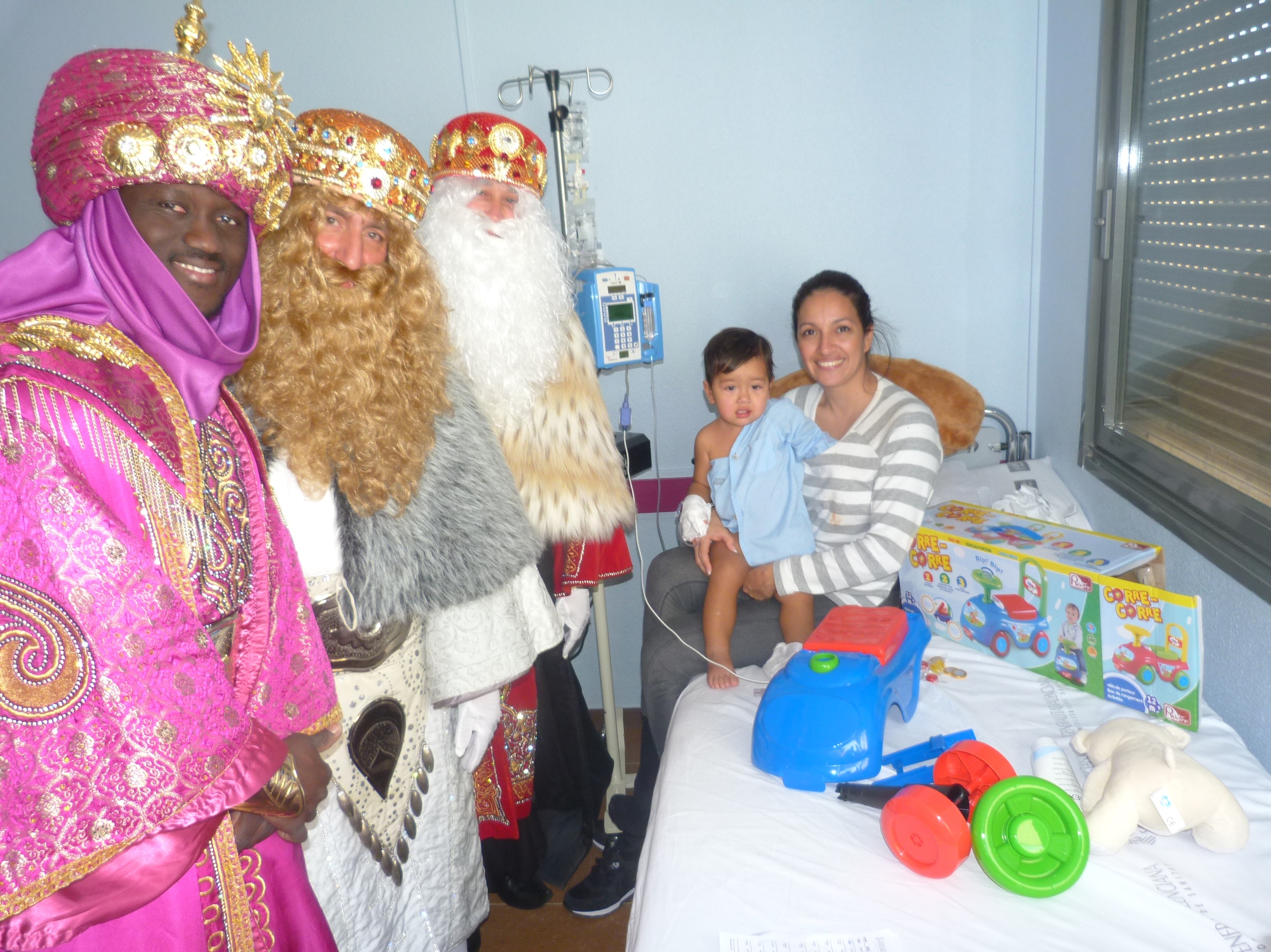 Chillido Sin alterar por favor no lo hagas Los Reyes Magos traen la ilusión a los niños y niñas ingresados en el  Hospital de Sant Joan | Departamento de Salud Alicante - Sant Joan D'Alacant